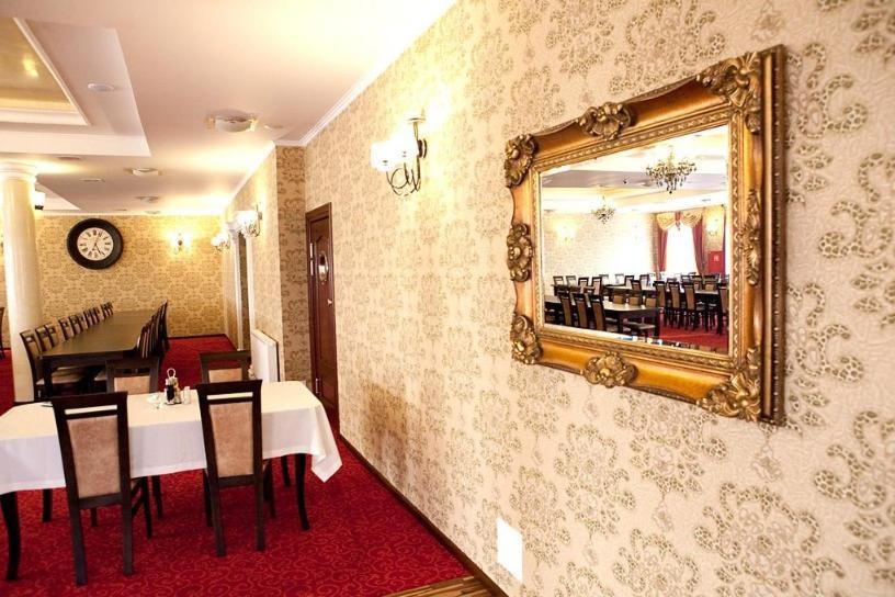 Hotel Andersen Rzeszów Buitenkant foto