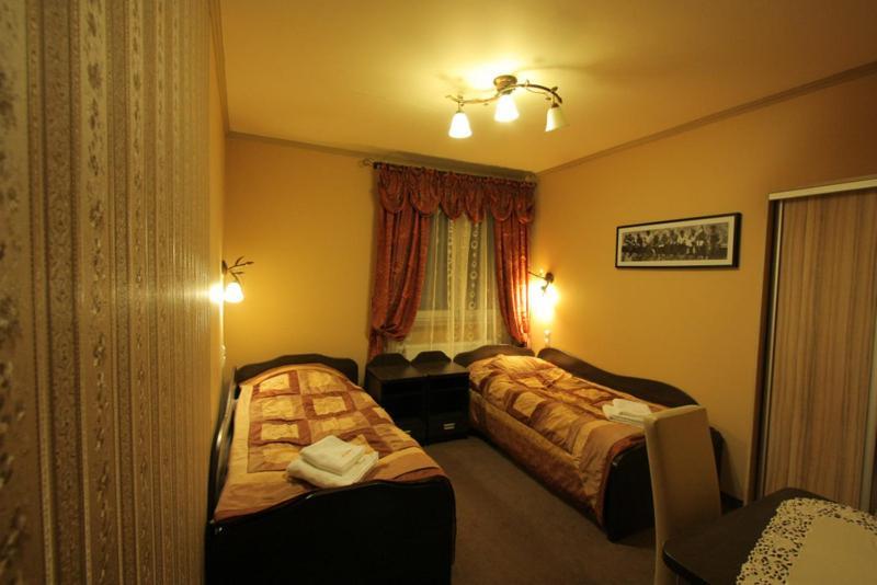Hotel Andersen Rzeszów Buitenkant foto